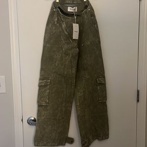 Ruve Cargo Pants